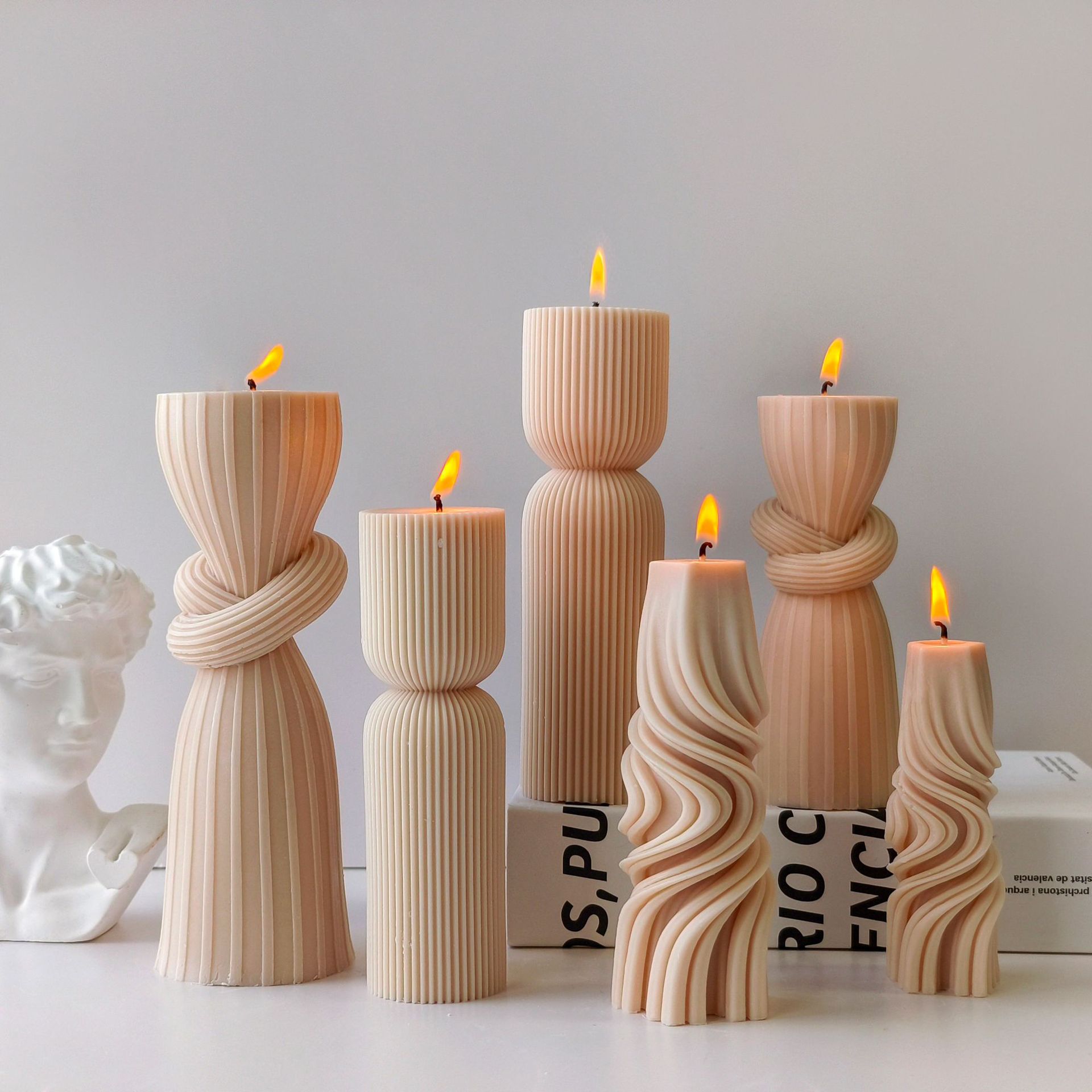 Striped Cylinder Aroma Candle  - đánh giá và giá Soy Candle Fragrance Oil